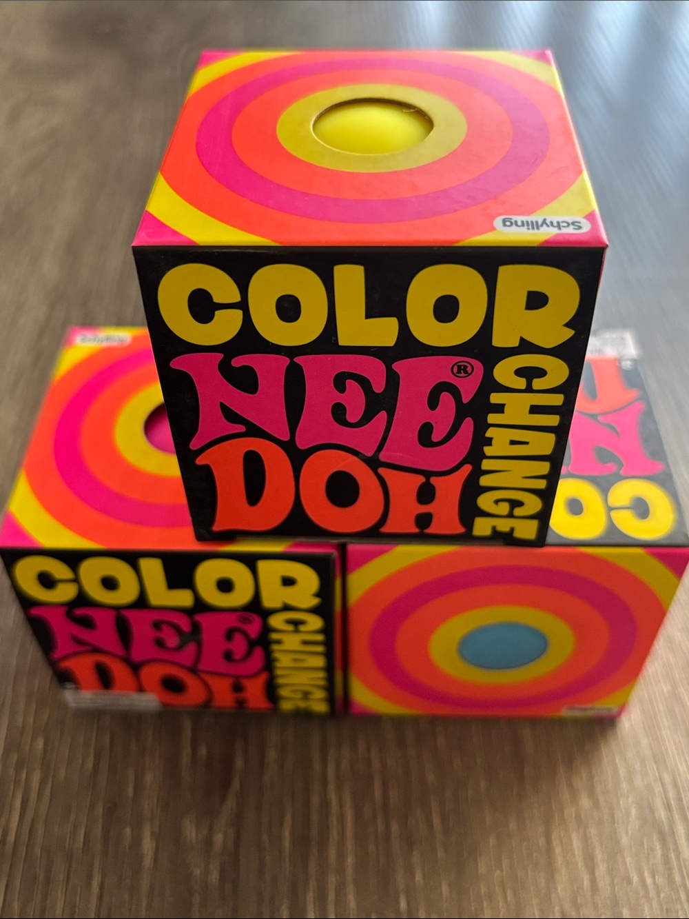 Needoh color change lot NWT